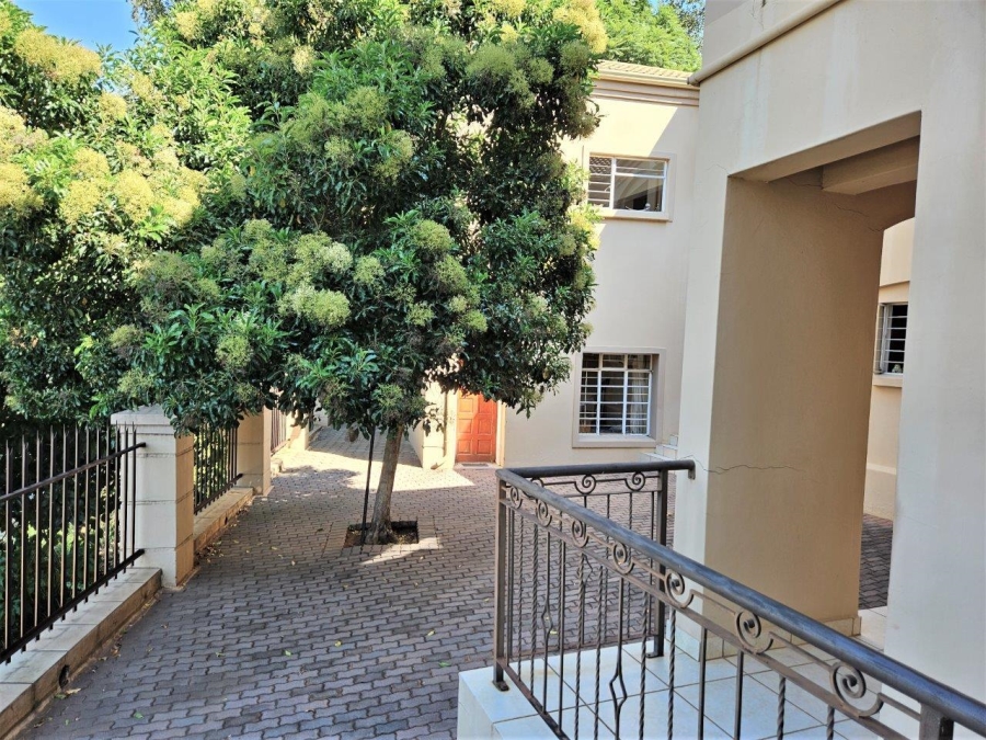 4 Bedroom Property for Sale in Kosmos North West